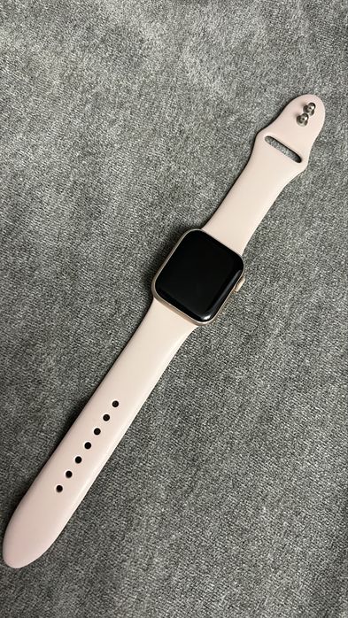 Apple Watch Series 4, 40 mm, Rose Gold