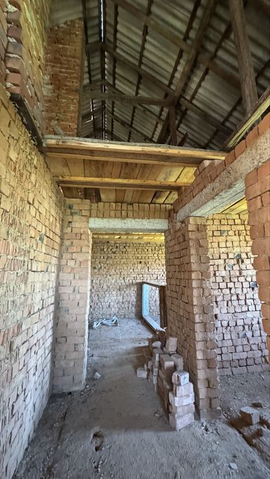 Будинок, м. Заставна ,202м2, після будівництва,2 поверхи