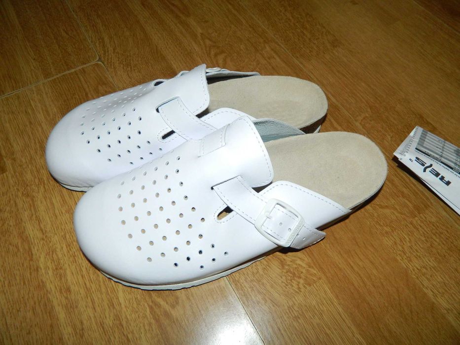 Medibut Obuwie antypoślizgowe BMKLAKORDZ