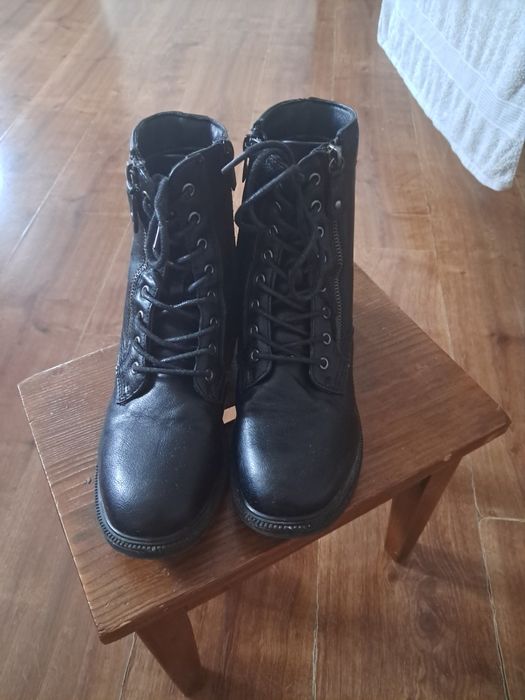 Buty zimowe w bardzo dobrym stanie