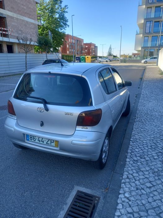 Particular Toyota Yaris 1.4 D4D Óptimo Nacional
