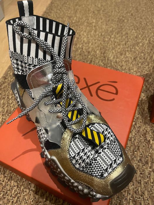 Sapatilhas marca exé