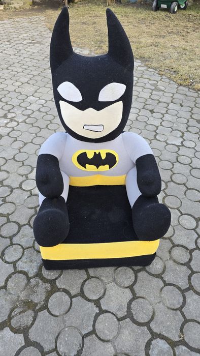 Fotel dziecięcy rozkładany batman