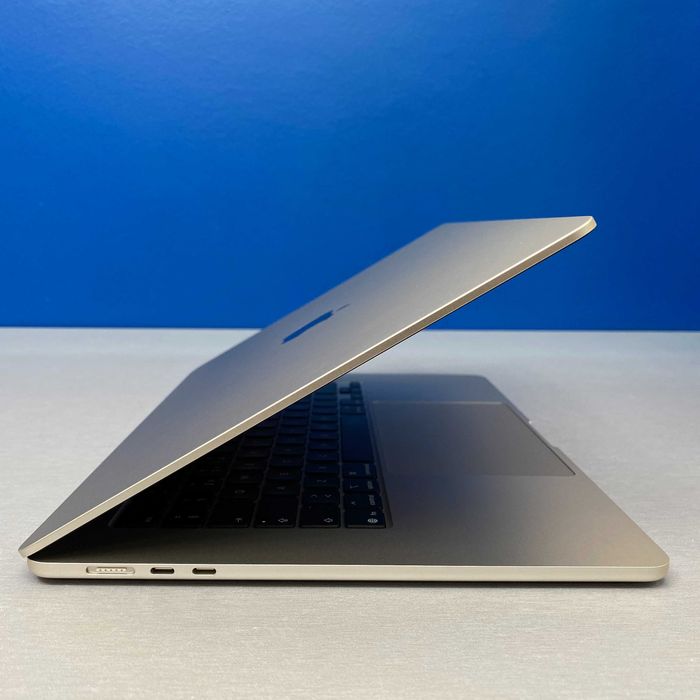 Apple MacBook Air 15.3" | 2025 | M4 10-Cores | 16GB | 512GB | Starlight