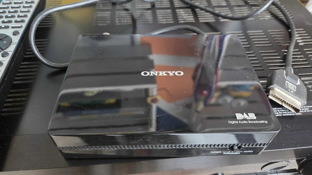 Amplituner Onkyo TX-8050 max dodatki