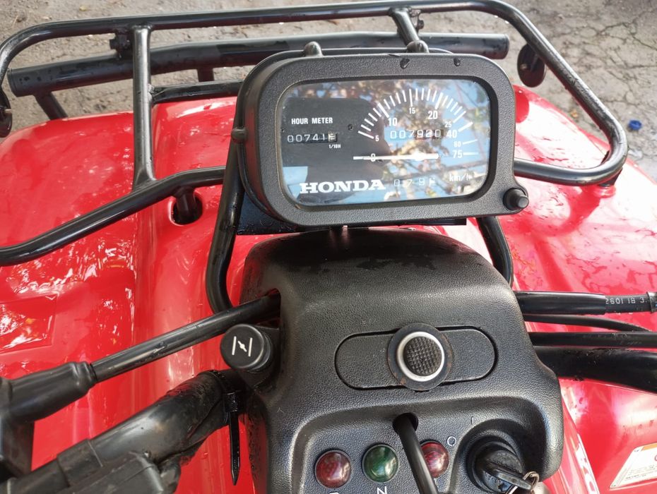 Moto 4 Honda Fourtrax TRX 250 7.000km