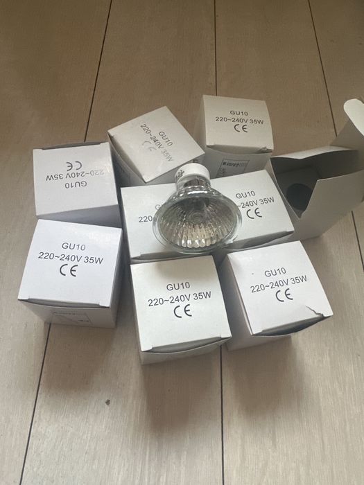 Żarówki GU10 35W szt9