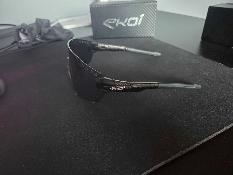 Okulary EKOI Perf PREMIUM 80 kolor czarny kat 1