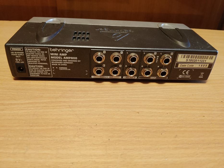 Mini wzmacniacz Behringer AMP800