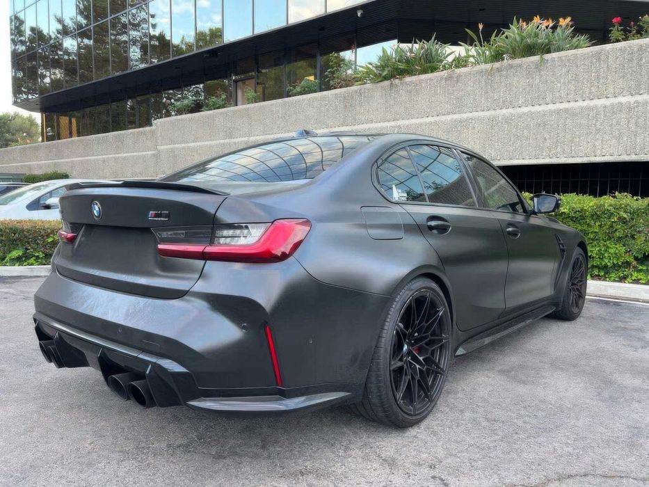 BMW M3 Competition xDrive      2023