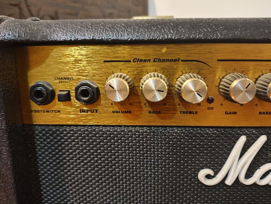 Amplificador - Marshall MG30DFX