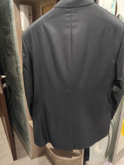 Продам мужской костюм размер 52-54