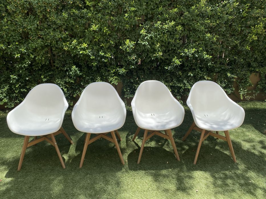 Conjunto Mesa e 6 Cadeiras de Jardim