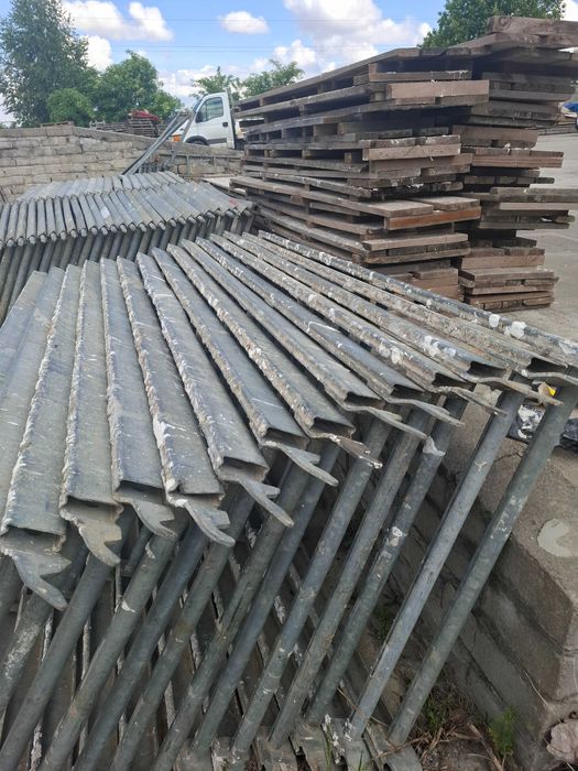 Sprzedam rusztowania elewacyjne .