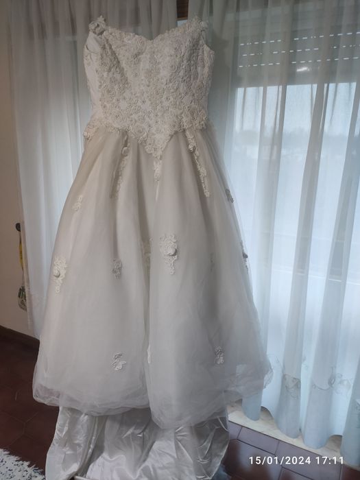 Vendo vestido de noiva completo