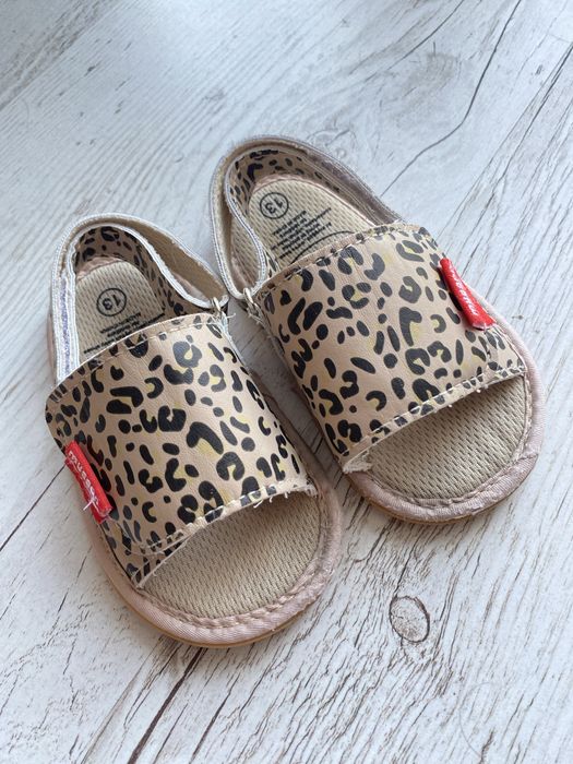 Детские босоножки на девочку