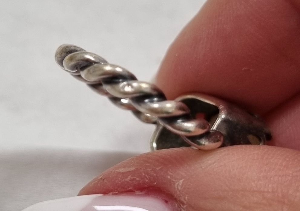 Varios anéis  como novos