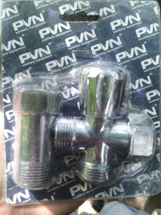 Тройник для труб хром