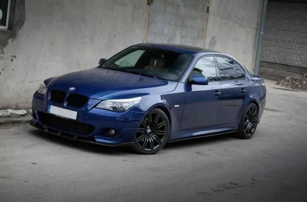 BMW E60 E61 Boczne Dokładki Progów Splittery Podproża M-pakiet Czarny