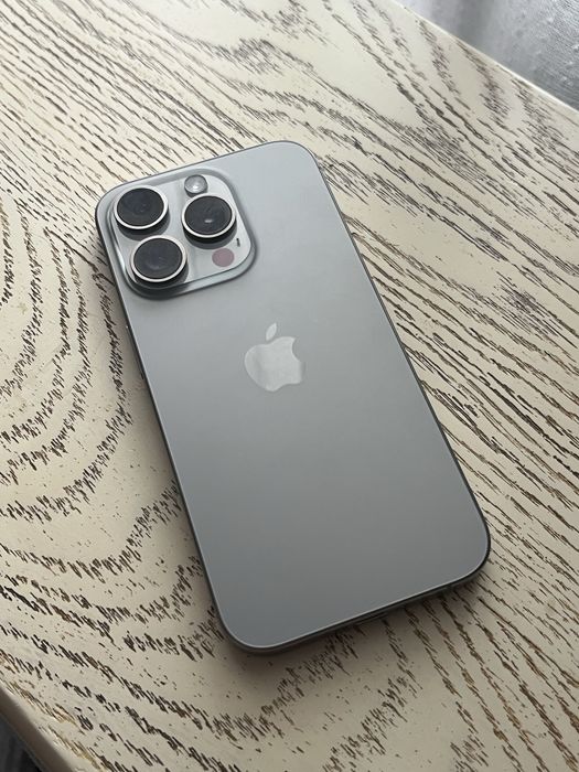 Apple iPhone 15pro 256gb