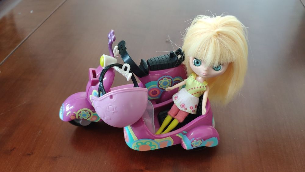 Lalka na motorze od Hasbro