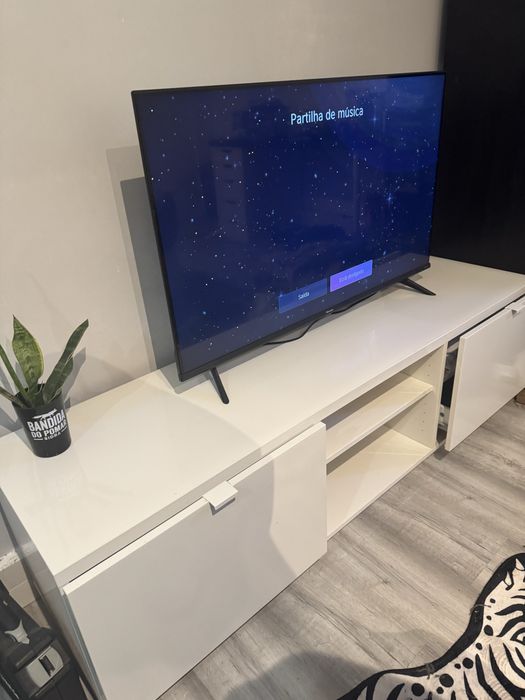 Tv hisense LED 32''HD Smart TV