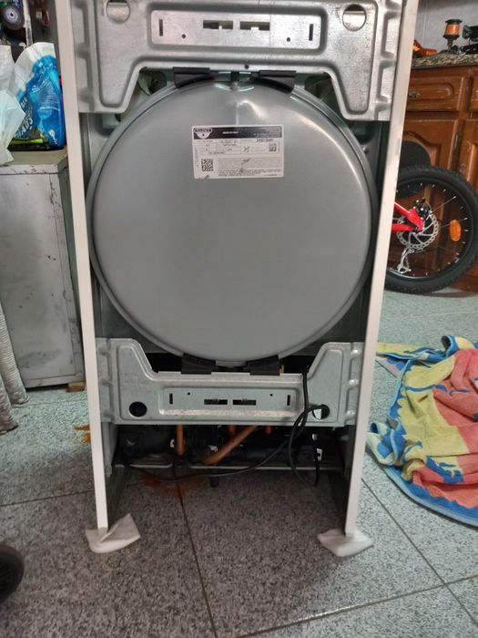 Vendo caldeira gás natural Ariston