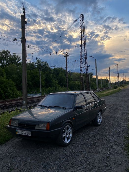 Продам ваз 21099