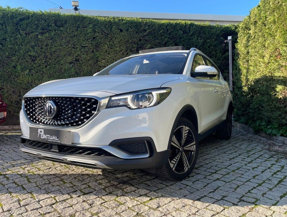 MG ZS EV 44.5 kWh Luxury