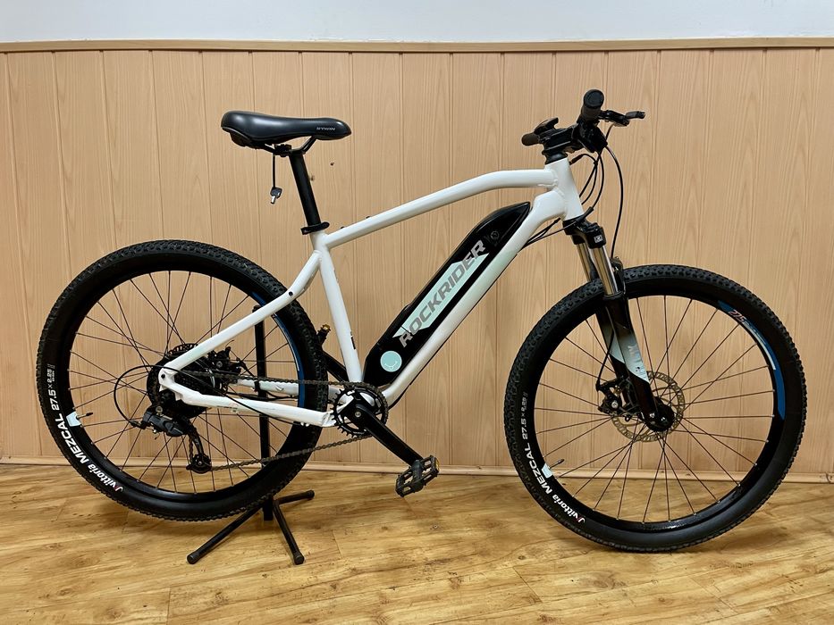 Bicicleta elétrica rockrider st100