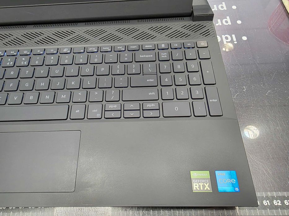 DELL G15 5511/ i5-11260H 2.60 GHz/ 32GB DDR4 3200 MHz/ 512GB M2 + 1TB M2!/ RTX 3050 4GB/ 15.6" FHD 120 Hz/ W11 Home/ GW 12 MSC