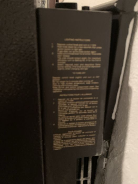 Lareira a funcionar a gaz . Sem necessidade de lenha