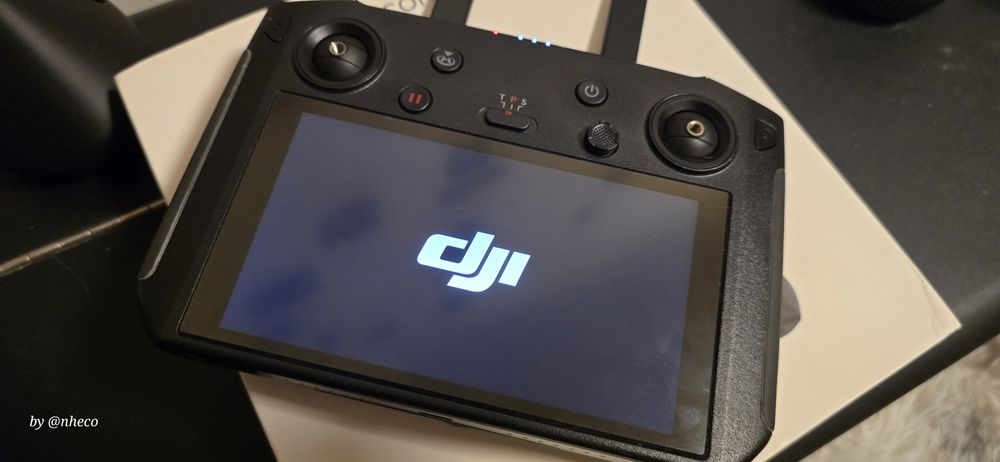 DJI Smart Controler