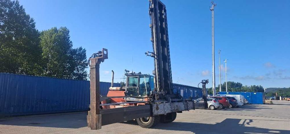 Kalmar szpreder DCD 160-12 do przeładunku pustych kontenerów
