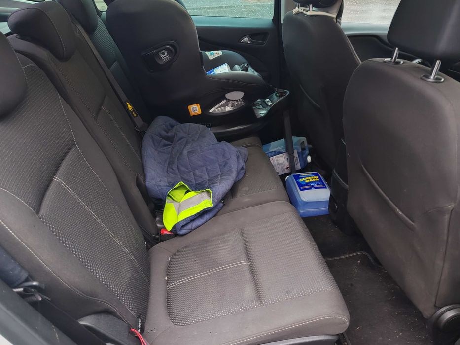 Vauxhall zafira tourer