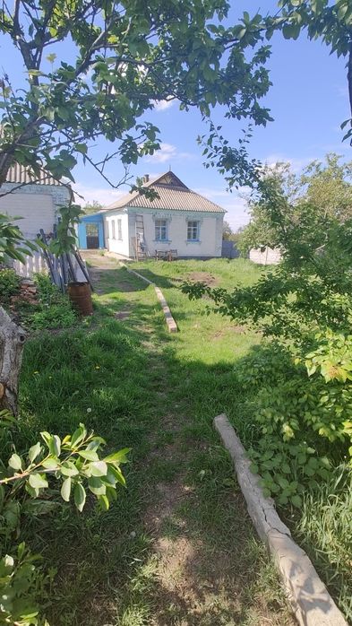 Продаж будинку с. Брюки