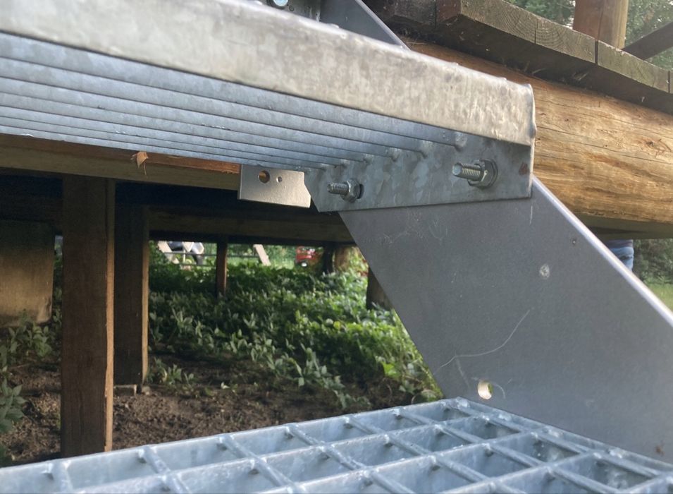Stopnie WEMA 800x240 mm | ocynkowane | 30x2 mm | stopień metalowy, stopnice