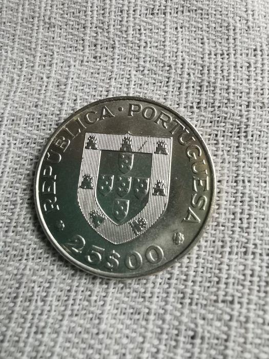 Moeda 25 escudos - 1981 Ano Internacional das Pessoas Deficientes