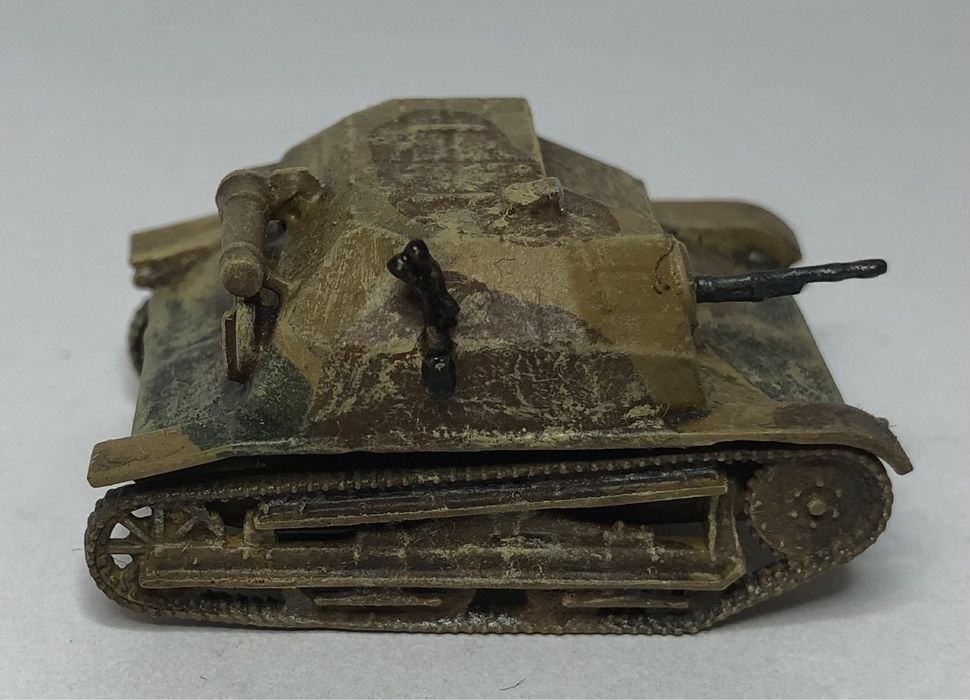 Tankietka TKS z CKM skala 1/72
