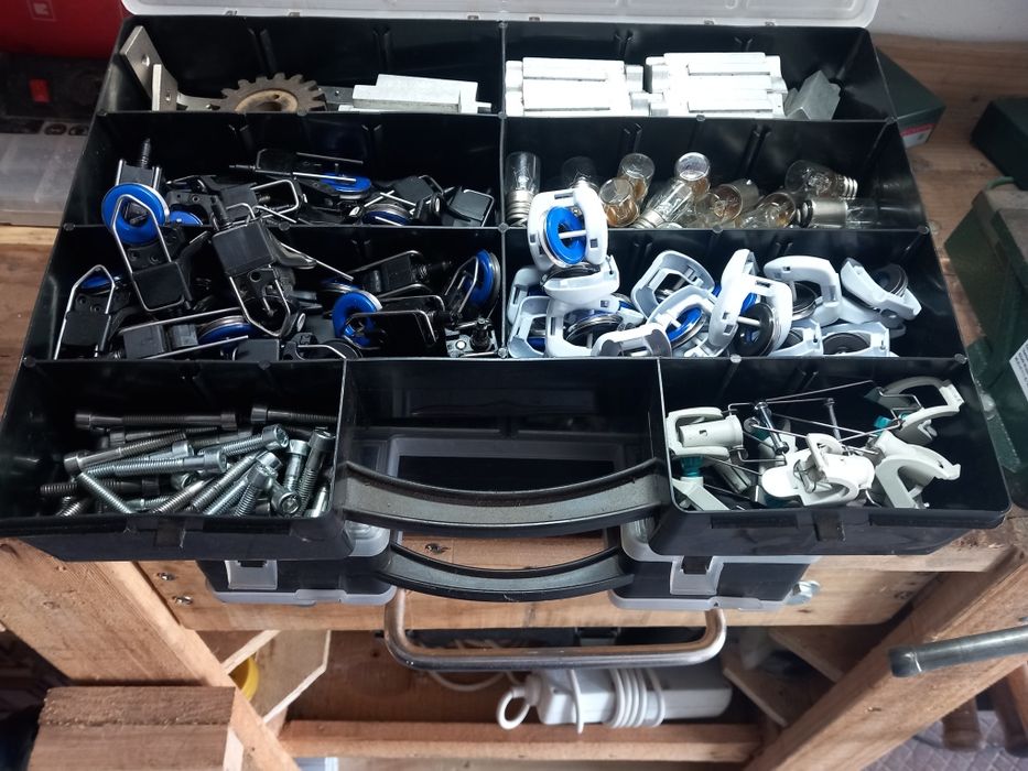 Acessórios para teares circulares.