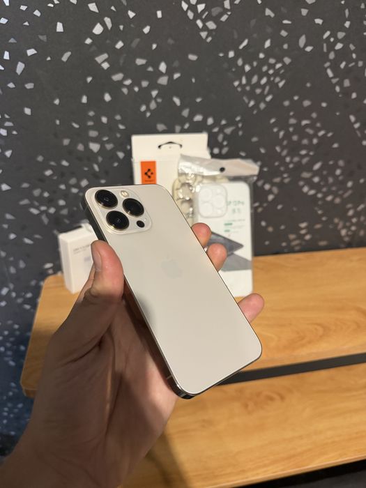 Iphone 13 pro - 95% kondycja baterii