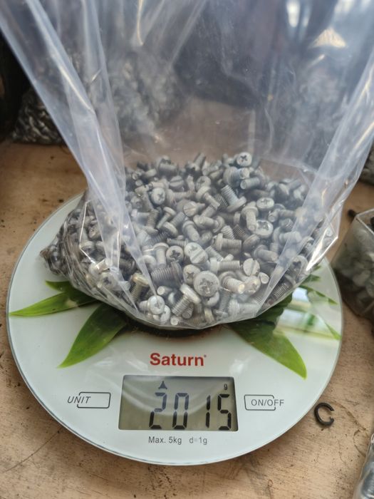 Śrubki M5/ M6 mix 2 kg