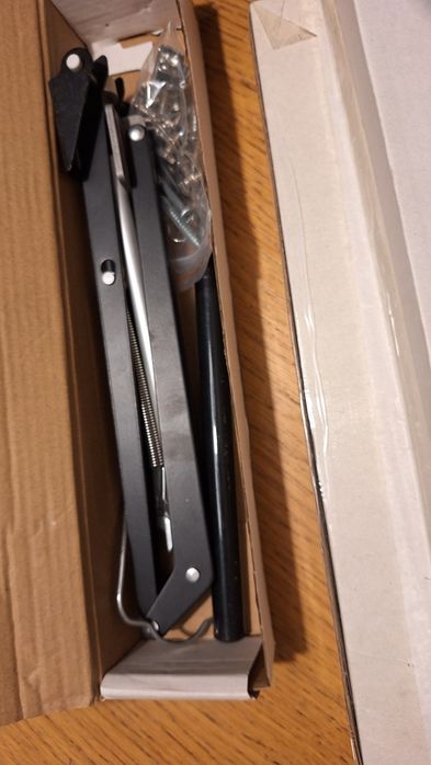 Otwieracz okna szklarni, siłowniki