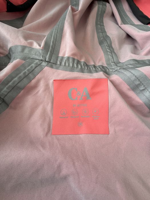 Trekkingowa funkcyjna nieprzemakalna kurtka damska