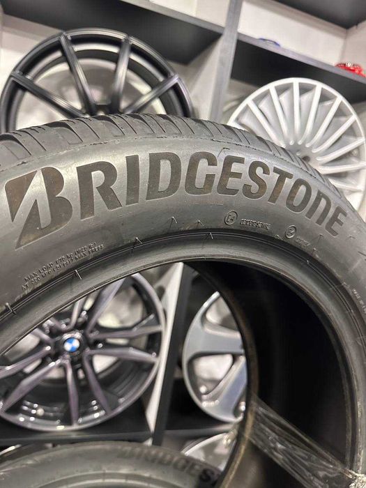 Зимові шини 255/50 R19 BRIDGESTONE BLIZZAK LM005 Протектор: 75%