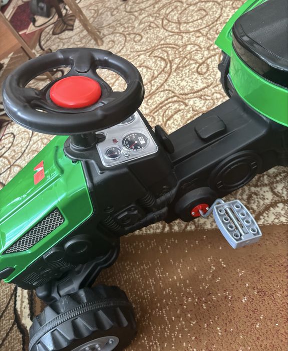 Трактор дитячий з причепом на педалях ( 3-6р)