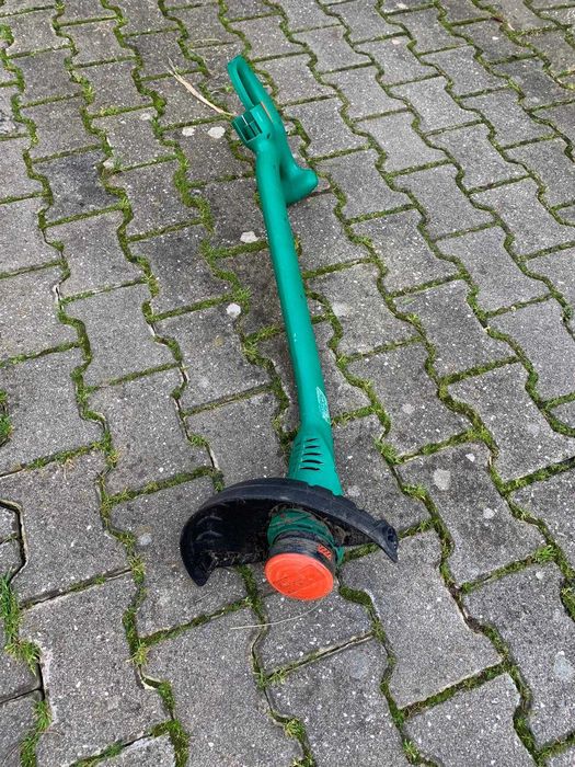 Aparador de relva elétrico Black & Decker