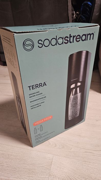 SodaStream TERRA Mega Pack – nabijalnik + gaz + 2 butelki + smak 7up