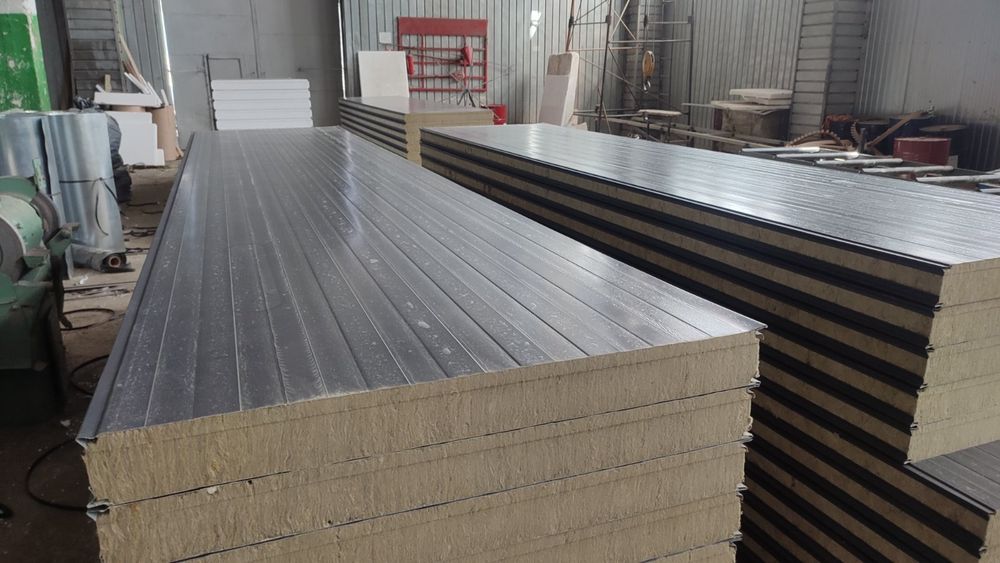 Промислові холодильні камери. Сендвіч панелі.