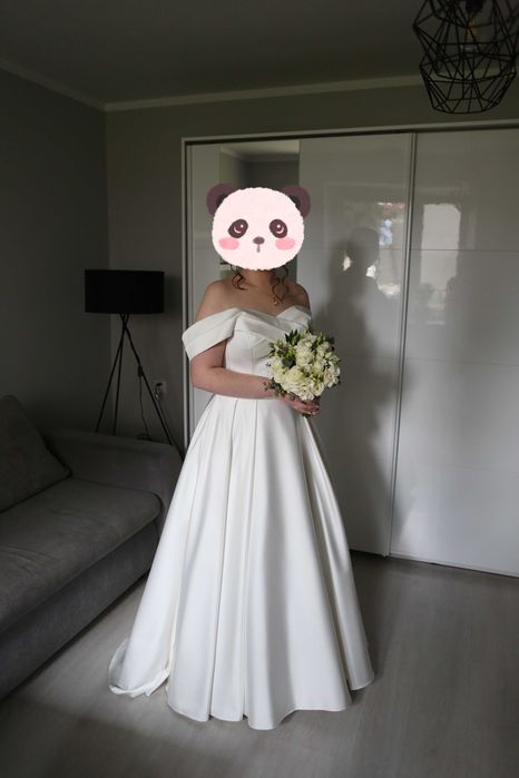 Elegancka suknia ślubna